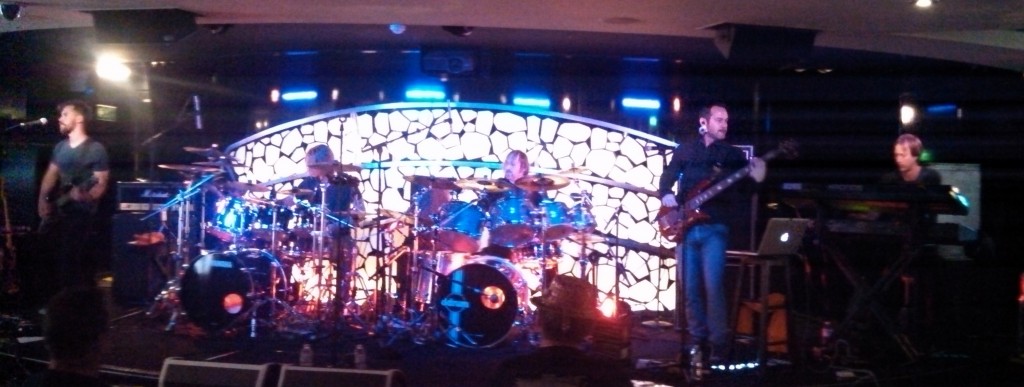 Sound of Contact (featuring Simon Collins) on the 2014 Moody Blues Cruise -  Performance #1
